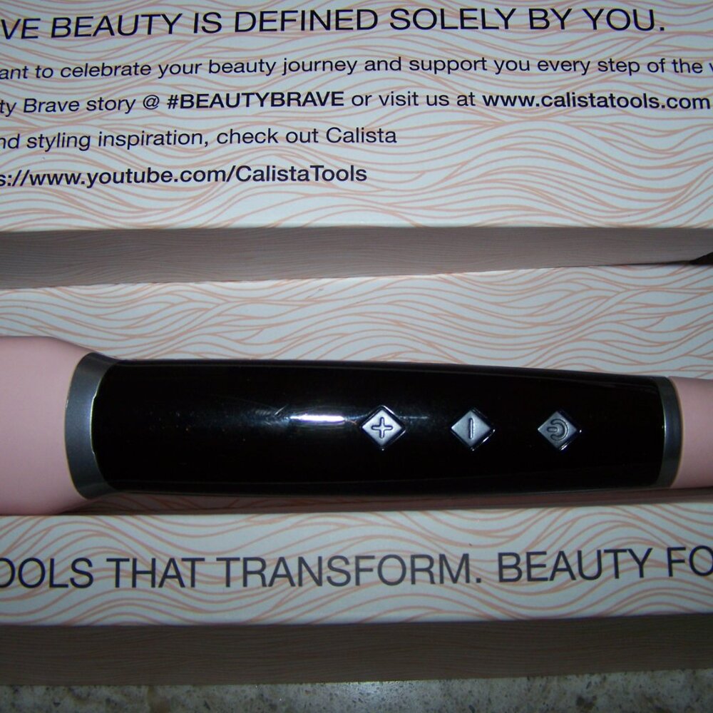 Calista TrianglPro Heated Detailer Brush Hair Styling Tool - Picture 2 of 5